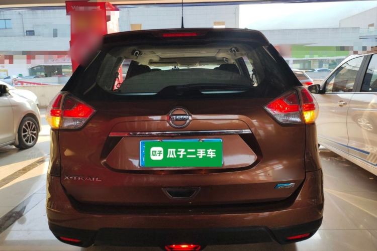 Used Nissan X-Trail 2014 2.5L CVT Luxury Edition 4WD Rear