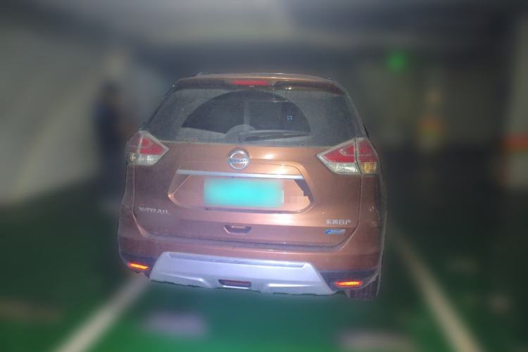 Used Nissan X-Trail 2014 2.5L CVT Luxury Edition 4WD Rear