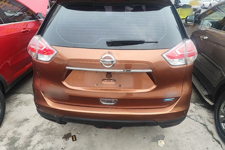 Used Nissan X-Trail 2014 2.5L CVT Luxury Edition 4WD Rear