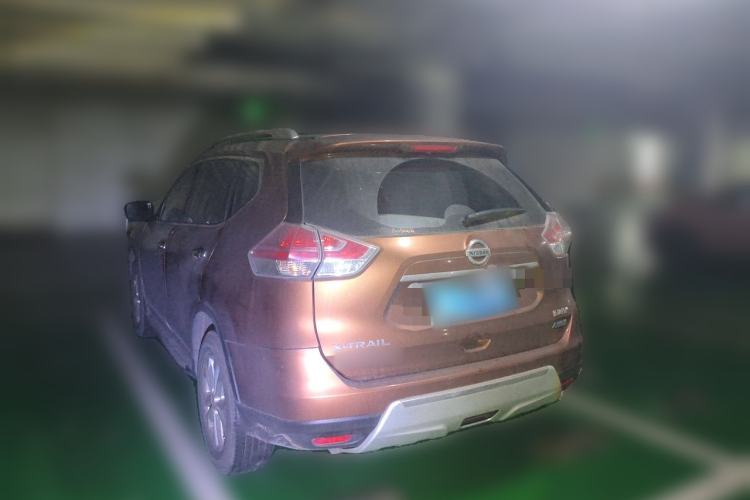 Used Nissan X-Trail 2014 2.5L CVT Luxury Edition 4WD Rear Left 45 Deg