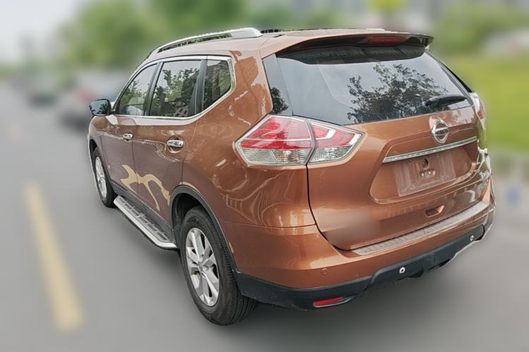 Used Nissan X-Trail 2014 2.5L CVT Leading Edition 4WD Rear Left 45 Deg