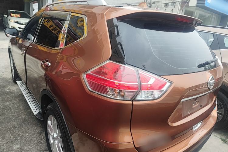 Used Nissan X-Trail 2014 2.5L CVT Luxury Edition 4WD Rear Left 45 Deg
