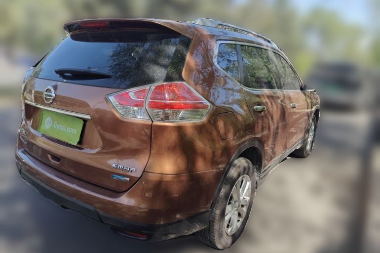 Used Nissan X-Trail 2014 2.5L CVT Luxury Edition 4WD Rear Right 45 Deg