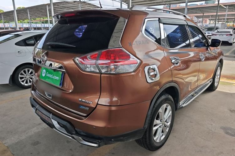 Used Nissan X-Trail 2014 2.5L CVT Leading Edition 4WD Rear Right 45 Deg