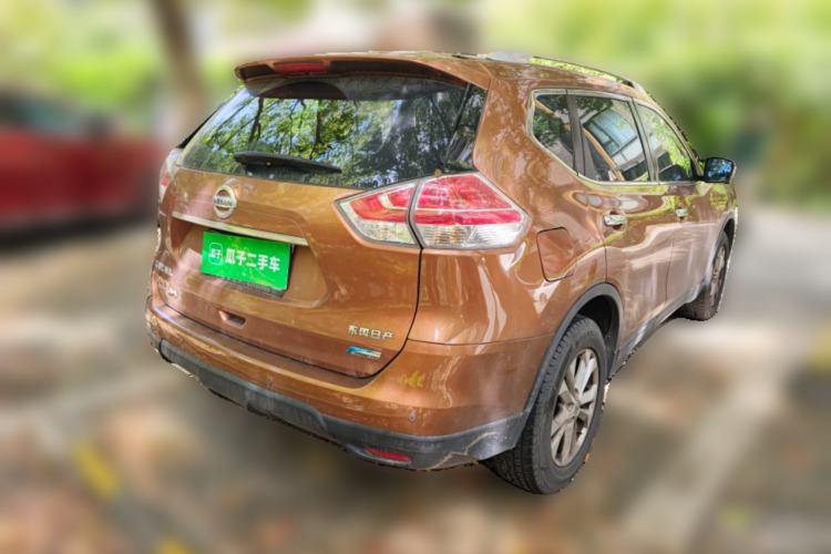 Used Nissan X-Trail 2014 2.5L CVT Luxury Edition 4WD Rear Right 45 Deg