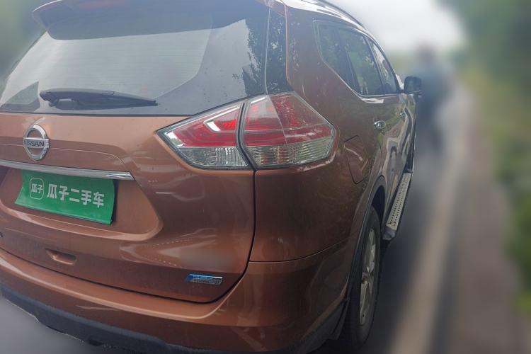 Used Nissan X-Trail 2014 2.5L CVT Leading Edition 4WD Rear Right 45 Deg