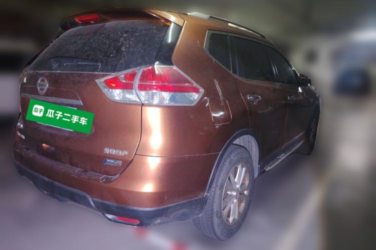 Used Nissan X-Trail 2014 2.5L CVT Leading Edition 4WD Rear Right 45 Deg