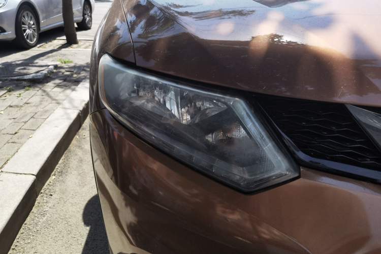 Used Nissan X-Trail 2014 2.0L CVT Comfort Edition 2WD Right Front Headlight