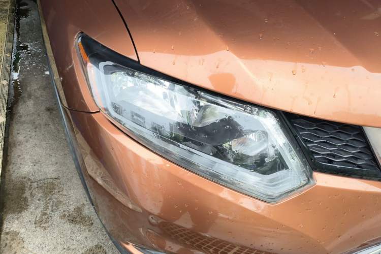 Used Nissan X-Trail 2014 2.0L CVT Comfort Edition 2WD Right Front Headlight