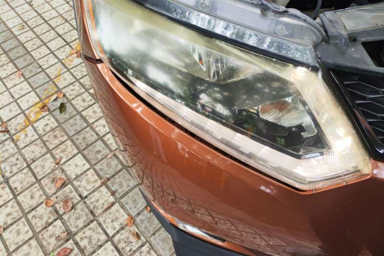 Used Nissan X-Trail 2014 2.0L CVT Comfort Edition 2WD Right Front Headlight