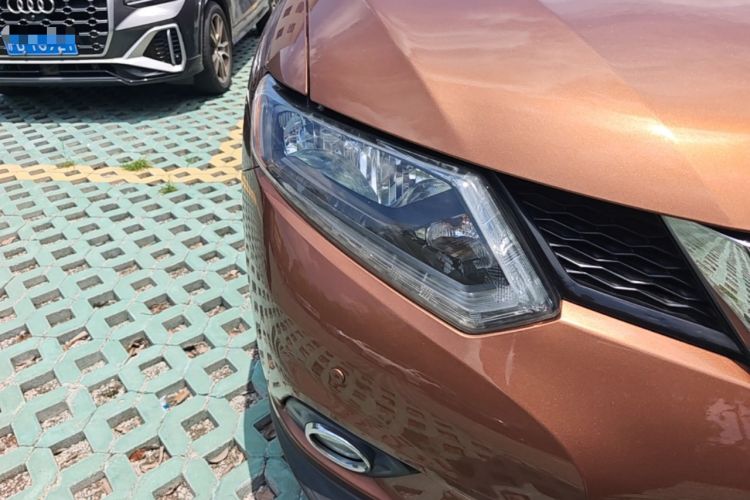 Used Nissan X-Trail 2014 2.0L CVT Comfort Edition 2WD Right Front Headlight