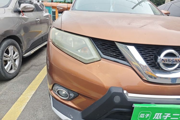 Used Nissan X-Trail 2014 2.0L CVT Smart Edition 2WD Right Front Headlight