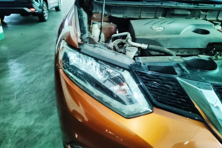 Used Nissan X-Trail 2014 2.0L CVT Comfort Edition 2WD Right Front Headlight