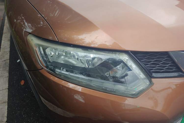 Used Nissan X-Trail 2014 2.5L CVT Leading Edition 4WD Right Front Headlight
