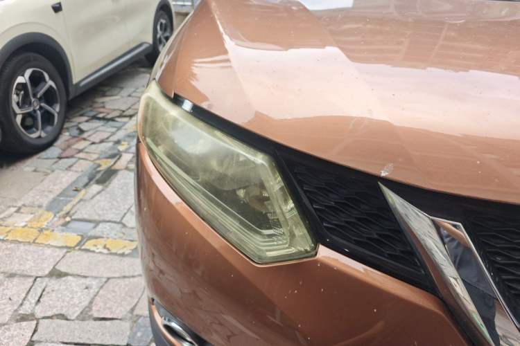 Used Nissan X-Trail 2014 2.0L CVT Comfort Edition 2WD Right Front Headlight