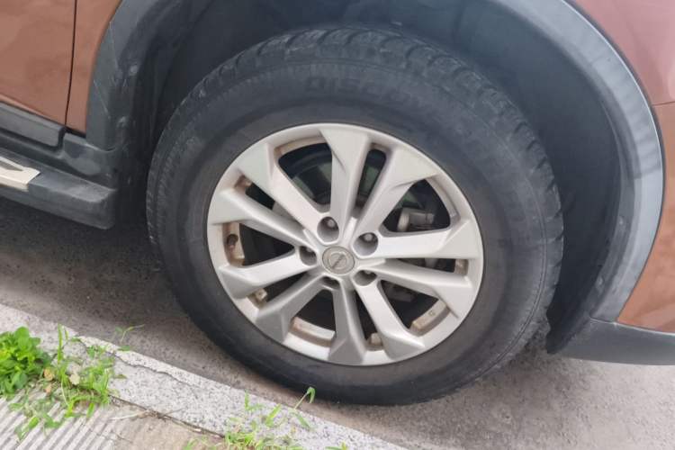 Used Nissan X-Trail 2014 2.0L CVT Comfort Edition 2WD Right Front Wheel Hub