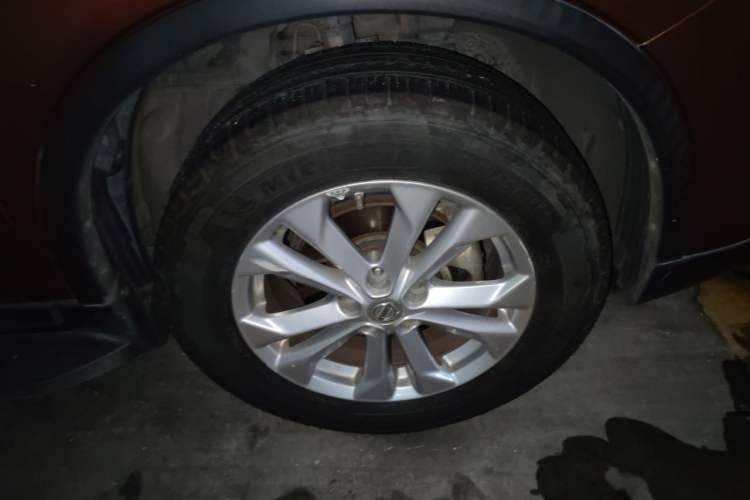 Used Nissan X-Trail 2014 2.0L CVT Smart Edition 2WD Right Front Wheel Hub