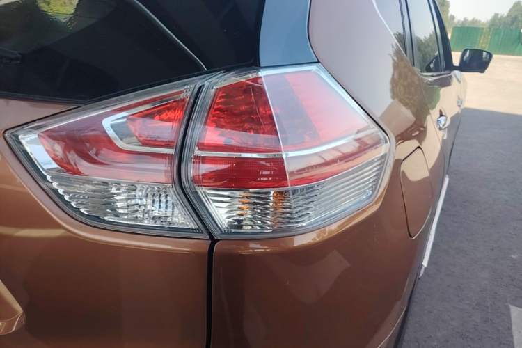 Used Nissan X-Trail 2014 2.0L CVT Comfort Edition 2WD Right Rear Taillight