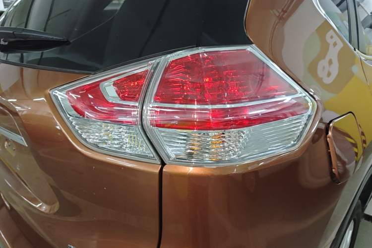 Used Nissan X-Trail 2014 2.0L CVT Comfort Edition 2WD Right Rear Taillight