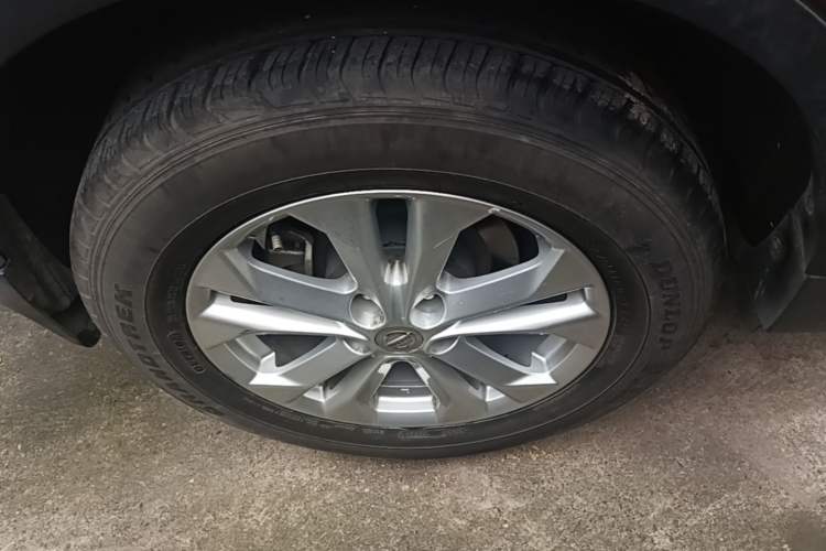 Used Nissan X-Trail 2014 2.0L CVT Comfort Edition 2WD Right Rear Wheel Hub