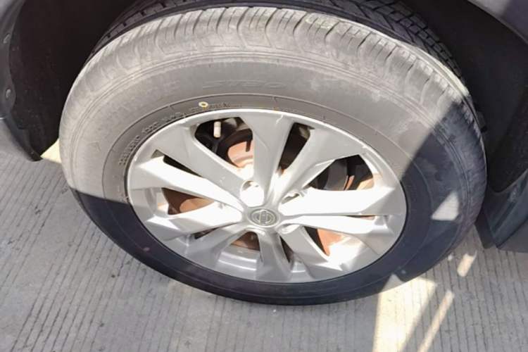 Used Nissan X-Trail 2014 2.0L CVT Comfort Edition 2WD Right Rear Wheel Hub