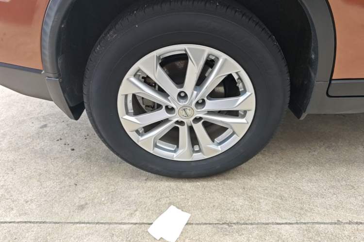 Used Nissan X-Trail 2014 2.0L CVT Smart Edition 2WD Right Rear Wheel Hub