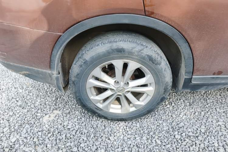 Used Nissan X-Trail 2014 2.0L CVT Comfort Edition 2WD Right Rear Wheel Hub