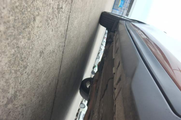 Used Nissan X-Trail 2014 2.0L CVT Comfort Edition 2WD Right Side Sill