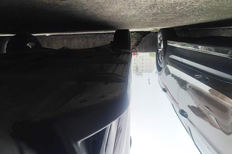 Used Nissan X-Trail 2014 2.5L CVT Luxury Edition 4WD Right Side Sill