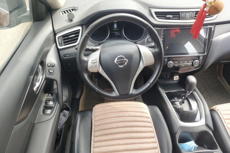 Used Nissan X-Trail 2014 2.0L CVT Comfort Edition 2WD Steering Wheel