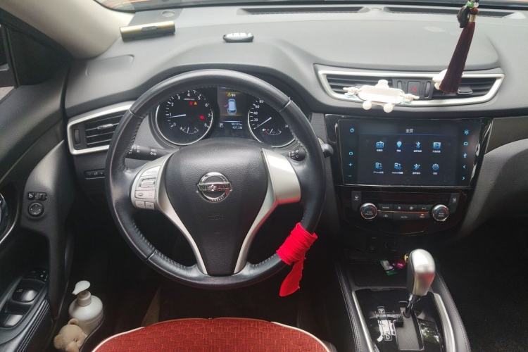 Used Nissan X-Trail 2014 2.0L CVT Comfort Edition 2WD Steering Wheel