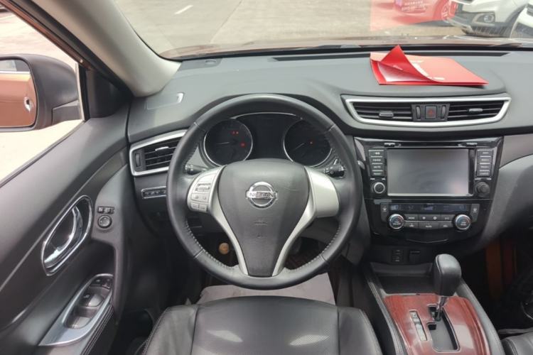 Used Nissan X-Trail 2014 2.0L CVT Comfort Edition 2WD Steering Wheel