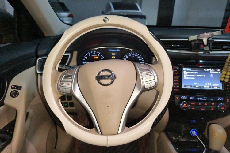 Used Nissan X-Trail 2014 2.0L CVT Smart Edition 2WD Steering Wheel