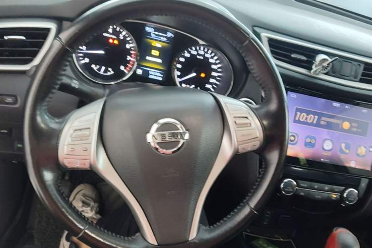 Used Nissan X-Trail 2014 2.0L CVT Smart Edition 2WD Steering Wheel