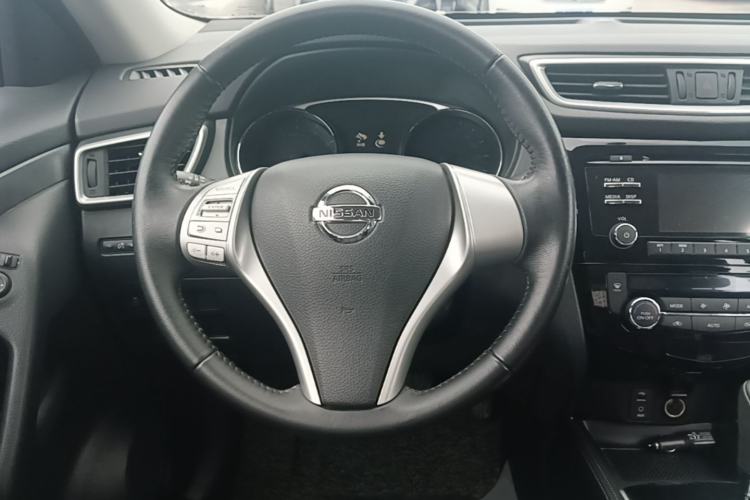 Used Nissan X-Trail 2014 2.0L CVT Comfort Edition 2WD Steering Wheel