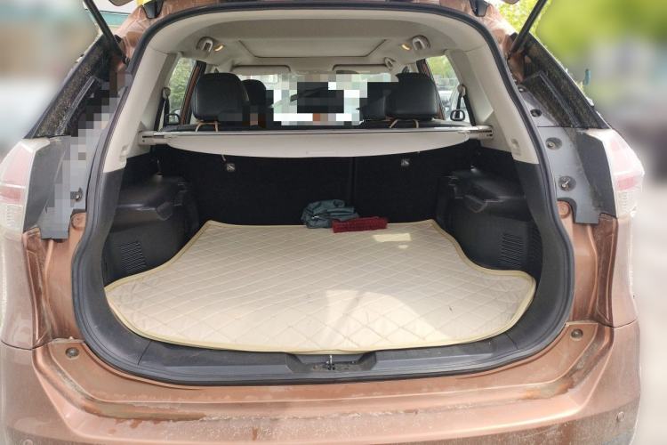Used Nissan X-Trail 2014 2.0L CVT Comfort Edition 2WD Trunk