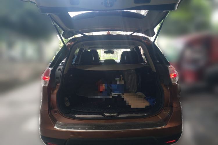 Used Nissan X-Trail 2014 2.0L CVT Comfort Edition 2WD Trunk