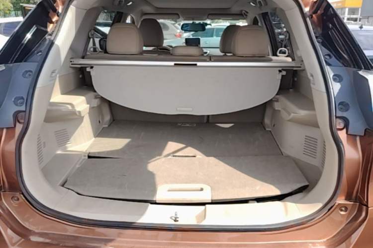 Used Nissan X-Trail 2014 2.0L CVT Comfort Edition 2WD Trunk