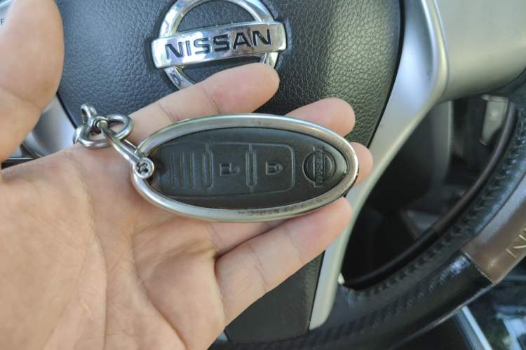 Used Nissan X-Trail 2014 2.0L CVT Comfort Edition 2WD Vehicle Key