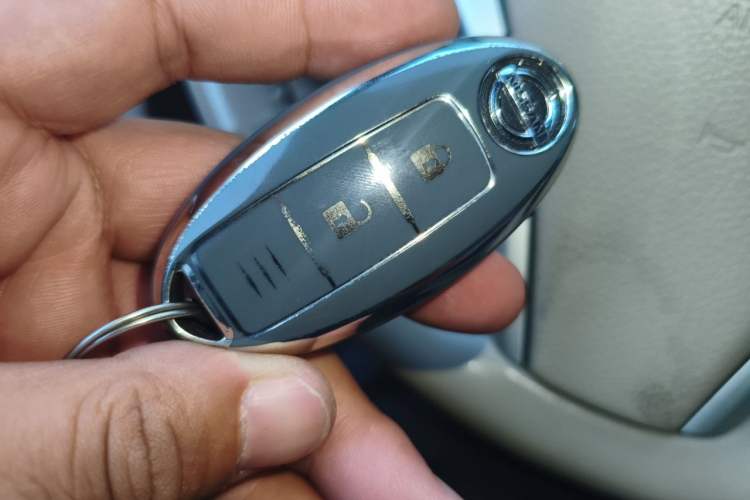 Used Nissan X-Trail 2014 2.0L CVT Comfort Edition 2WD Vehicle Key