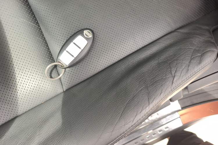 Used Nissan X-Trail 2014 2.0L CVT Comfort Edition 2WD Vehicle Key
