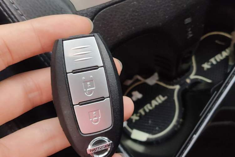 Used Nissan X-Trail 2014 2.0L CVT Smart Edition 2WD Vehicle Key