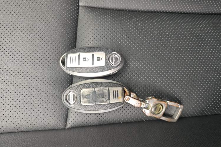 Used Nissan X-Trail 2014 2.0L CVT Smart Edition 2WD Vehicle Key