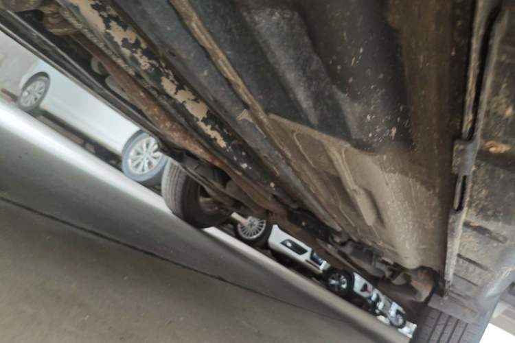 Used Nissan X-Trail 2015 2.0L CVT Comfort MAX Edition 2WD Chassis Front Left