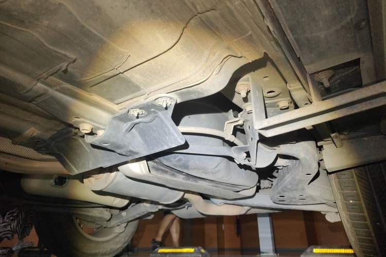 Used Nissan X-Trail 2015 2.0L CVT Comfort MAX Edition 2WD Chassis Rear Left