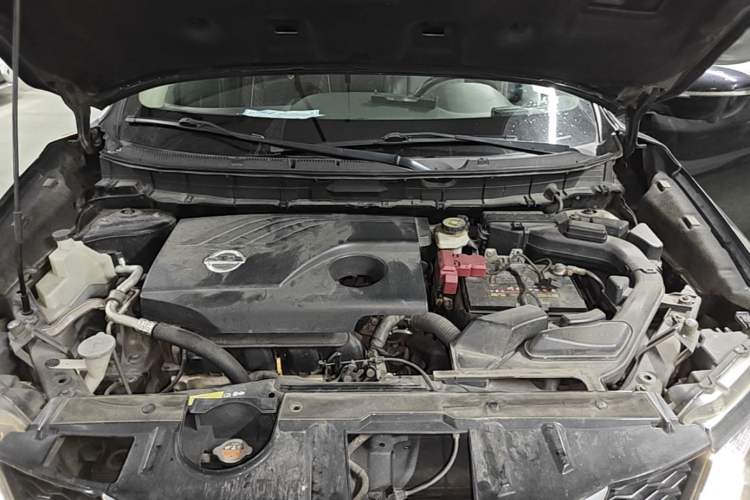 Used Nissan X-Trail 2015 2.0L CVT Comfort MAX Edition 2WD Engine Bay
