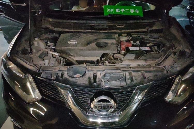 Used Nissan X-Trail 2015 2.0L CVT Comfort MAX Edition 2WD Engine Bay