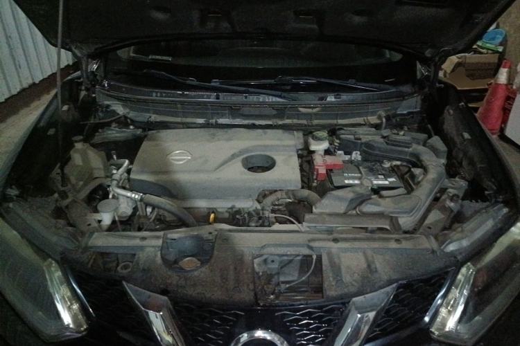 Used Nissan X-Trail 2015 2.0L CVT Comfort MAX Edition 2WD Engine Bay