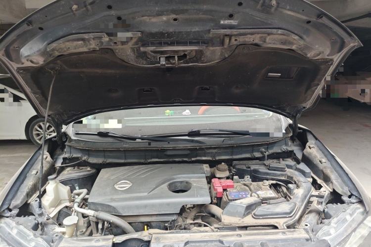 Used Nissan X-Trail 2015 2.0L CVT Comfort MAX Edition 2WD Engine Bay