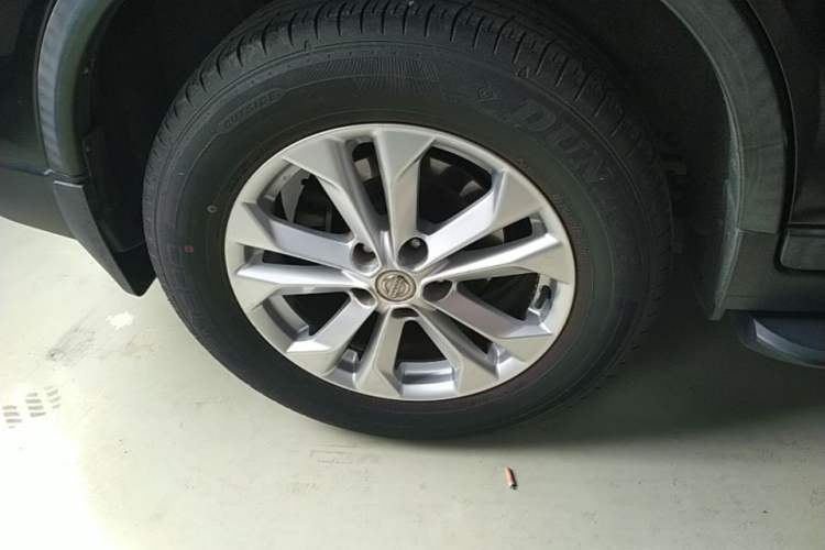 Used Nissan X-Trail 2015 2.0L CVT Comfort MAX Edition 2WD Exterior 2